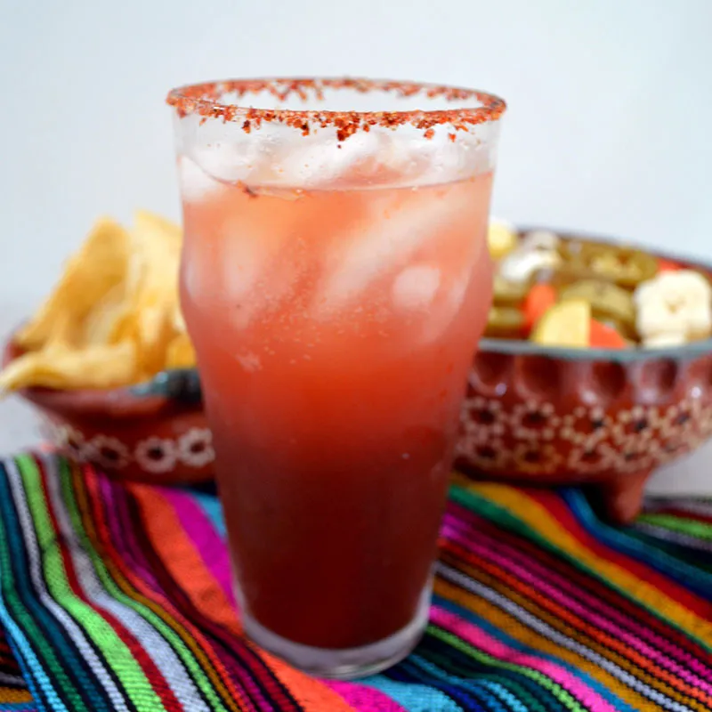 Clamato para la cruda