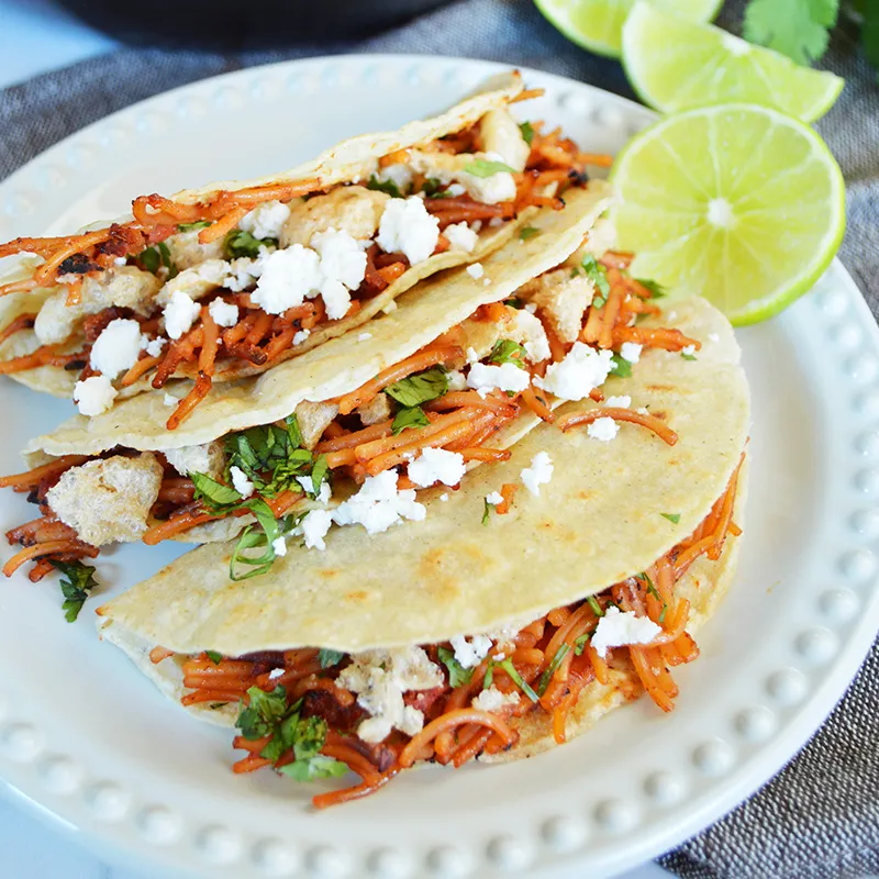 Tacos de Fideo al Chorizo